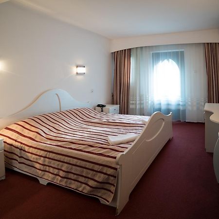 Hotel Marion Padurea Rotunda*** Регин Экстерьер фото