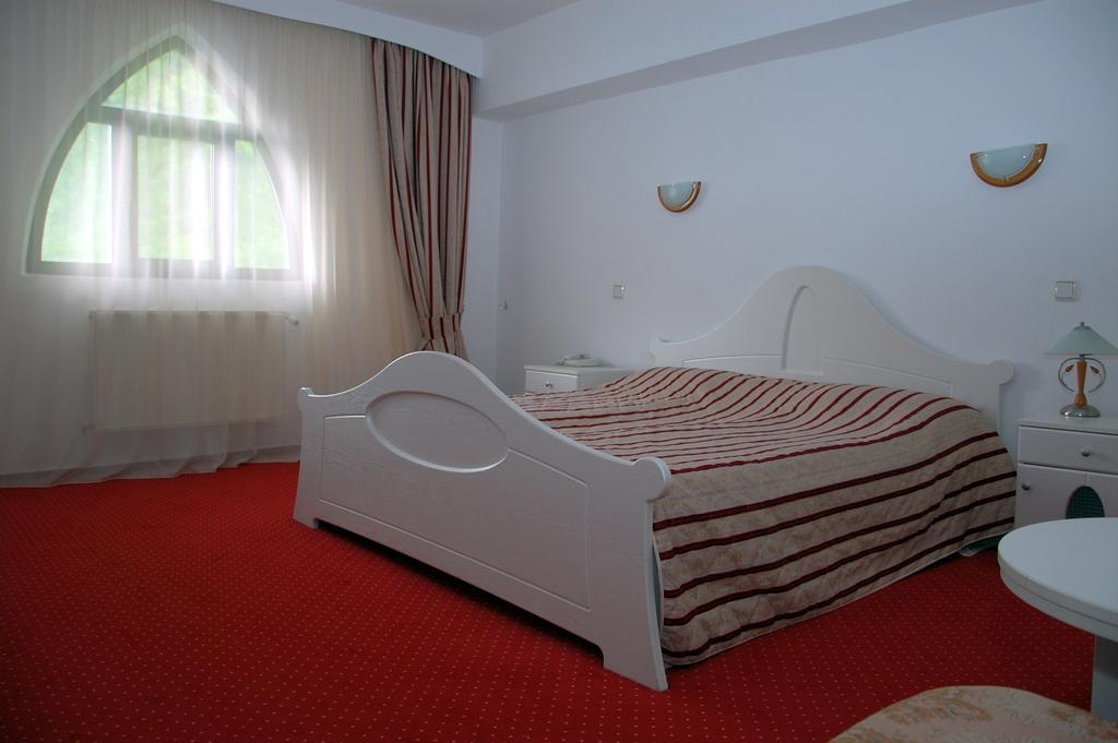 Hotel Marion Padurea Rotunda*** Регин Экстерьер фото