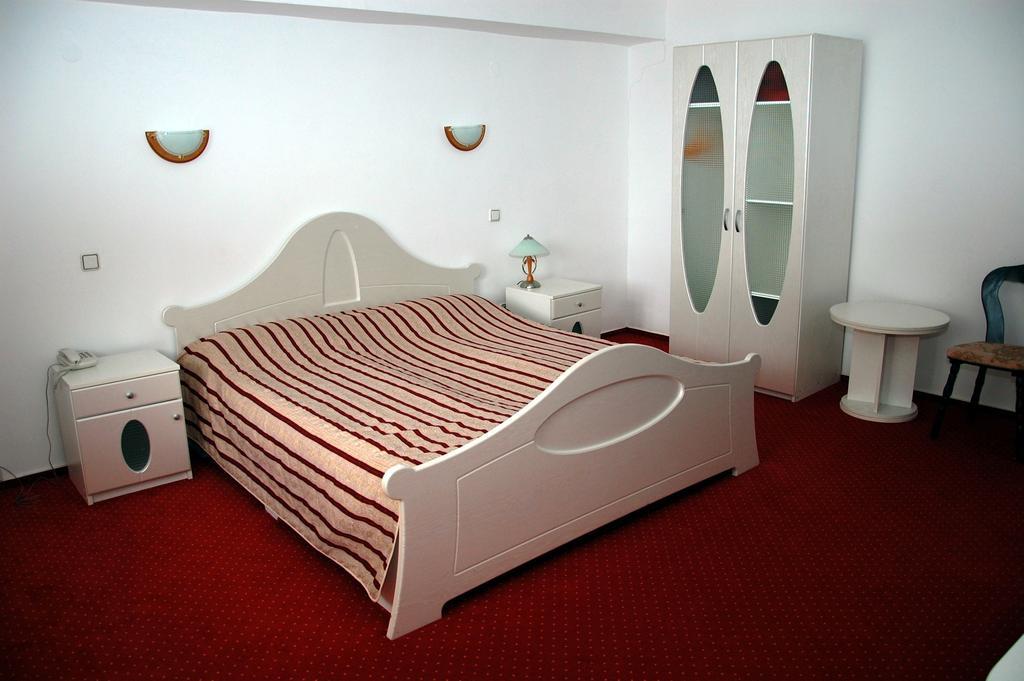 Hotel Marion Padurea Rotunda*** Регин Экстерьер фото