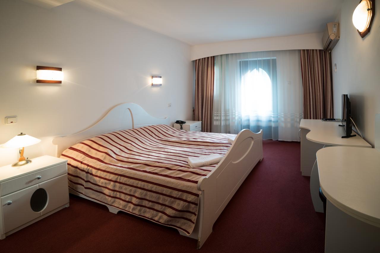 Hotel Marion Padurea Rotunda*** Регин Экстерьер фото